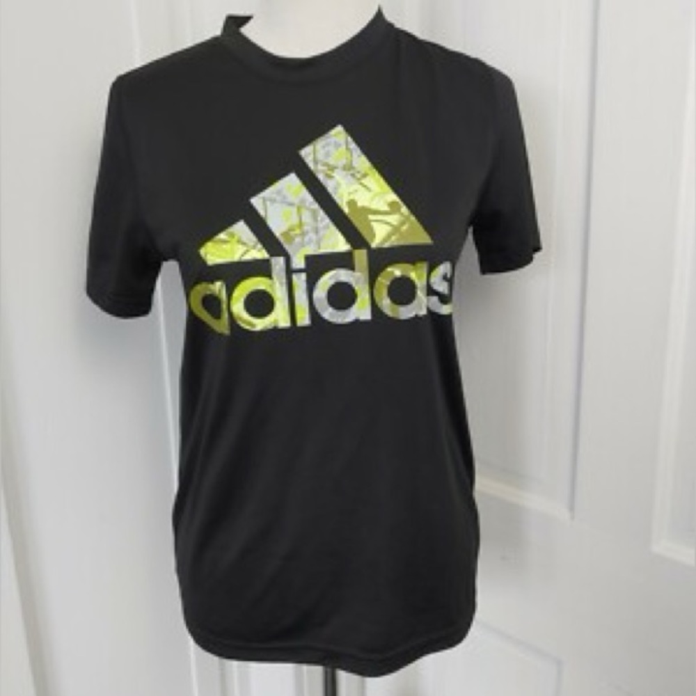 💚  3/$15 Adidas Black Short Sleeve Tee with Vibrant Logo C